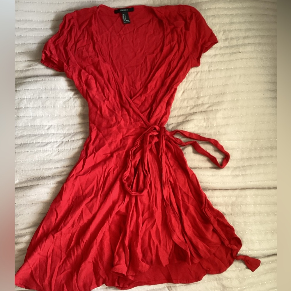 Women’s forever 21 Size S Elegant Red Wrap Dress